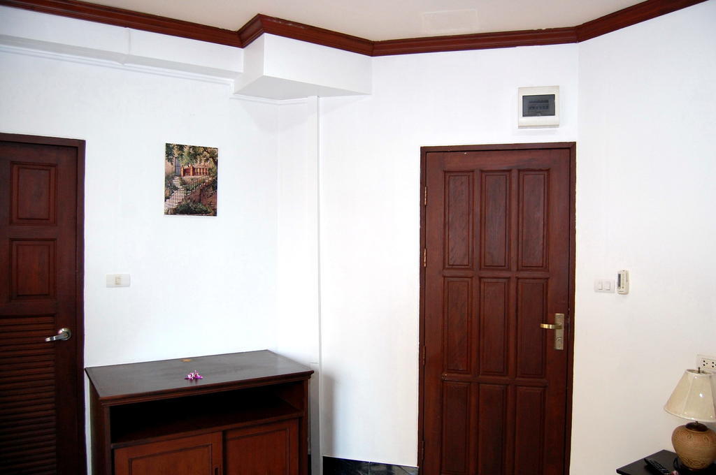 Greenvale Serviced